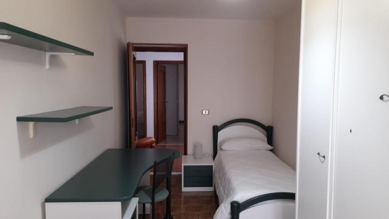 Locazione Turistica" La Rupe" Villa Marsicovetere Buitenkant foto