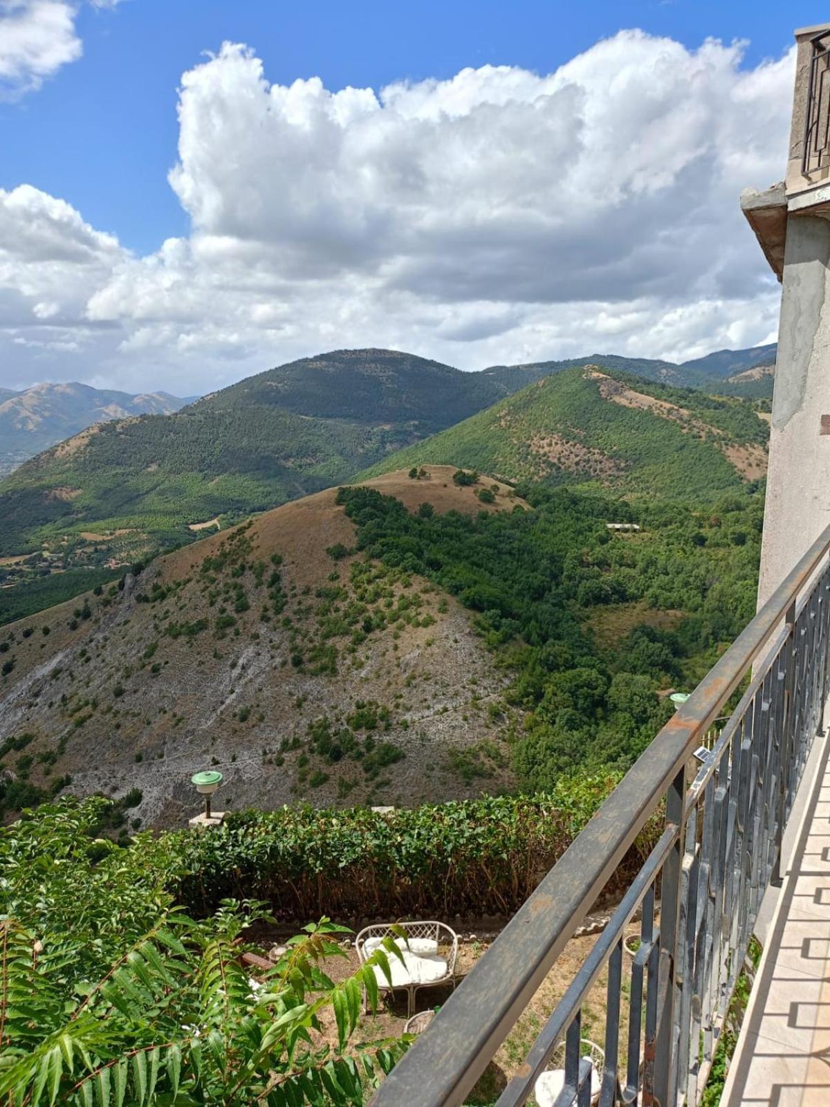Locazione Turistica" La Rupe" Villa Marsicovetere Buitenkant foto